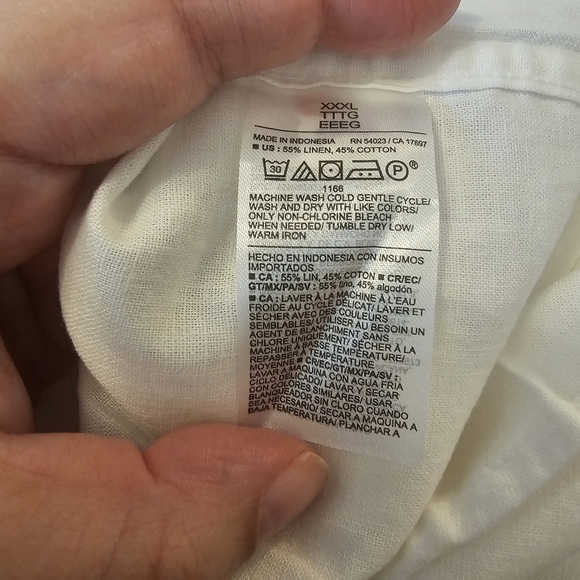 White Old Navy Men's Classic Fit Everyday Linen-Blend Blend Button Down Shirt - Picture 6 of 6